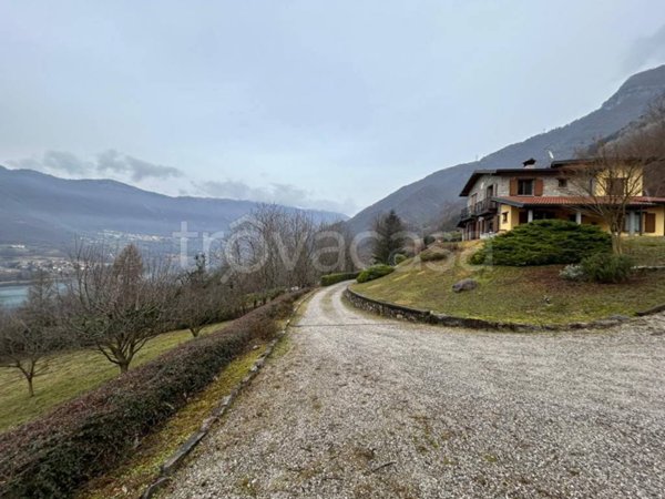 casa indipendente in vendita a Monasterolo del Castello