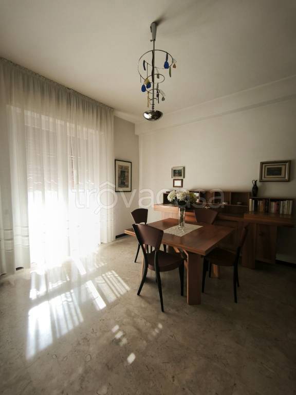 casa indipendente in vendita a Monasterolo del Castello