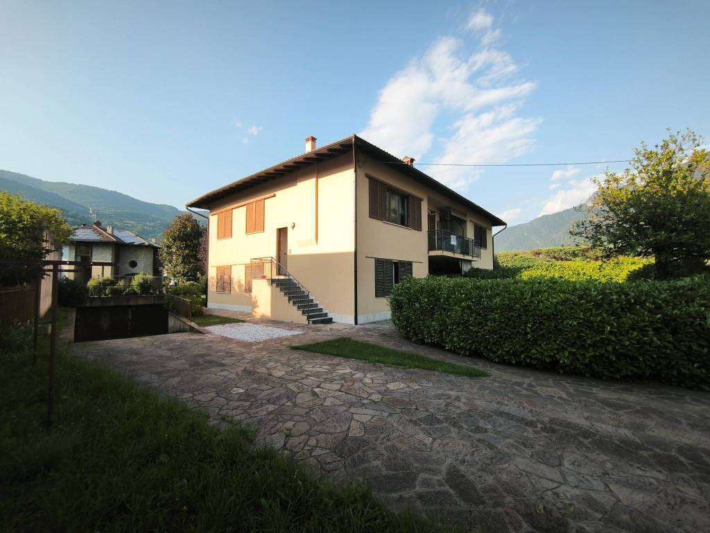 appartamento in vendita a Monasterolo del Castello