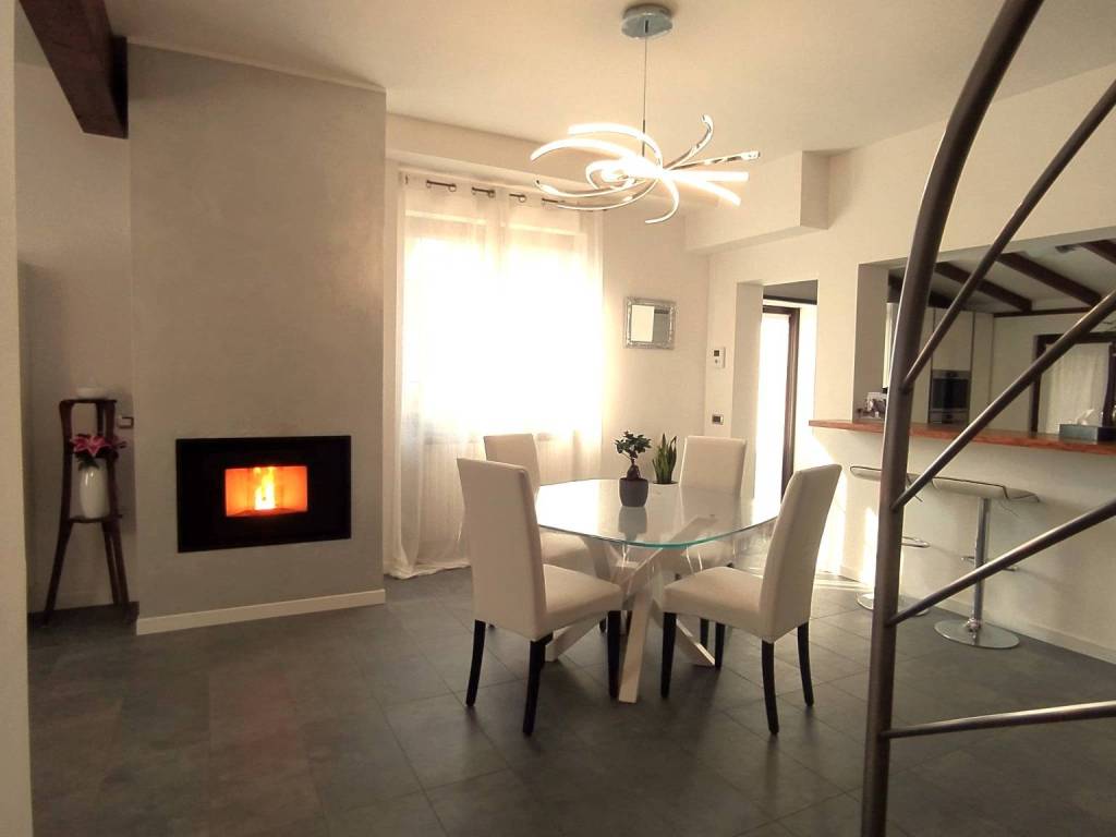 casa indipendente in vendita a Montello