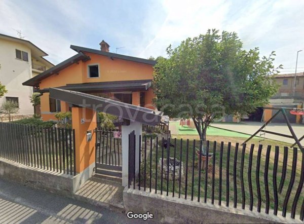casa indipendente in vendita a Montello
