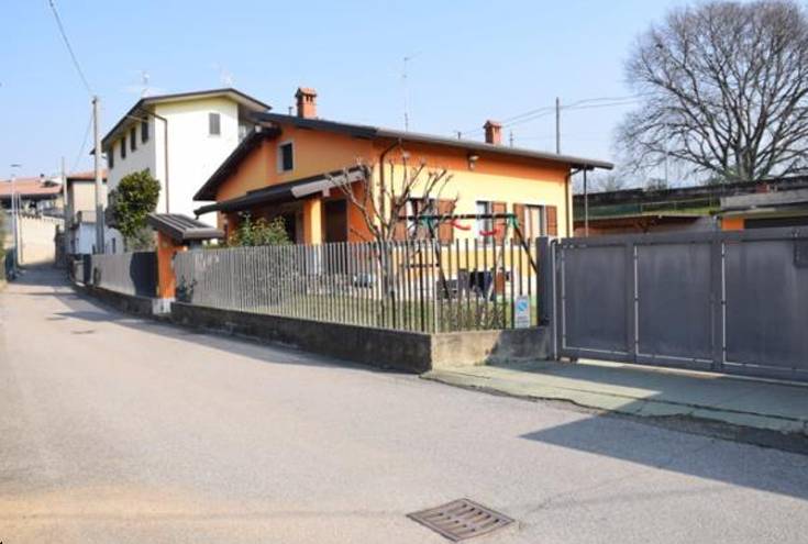 casa indipendente in vendita a Montello