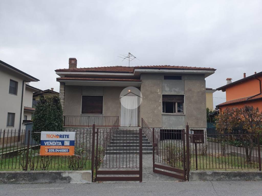 casa indipendente in vendita a Montello