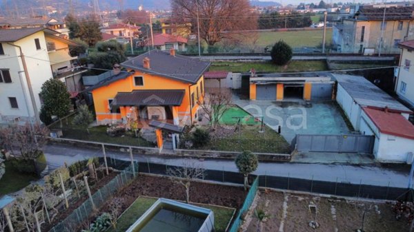 casa indipendente in vendita a Montello