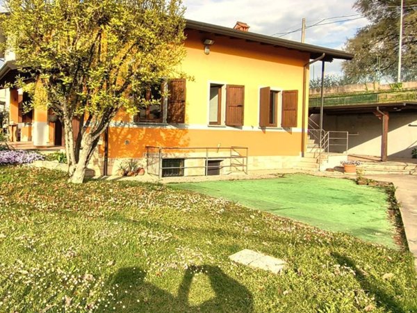 casa indipendente in vendita a Montello