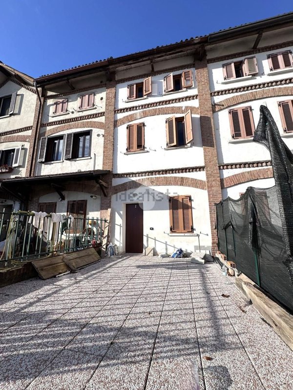 appartamento in vendita a Morengo
