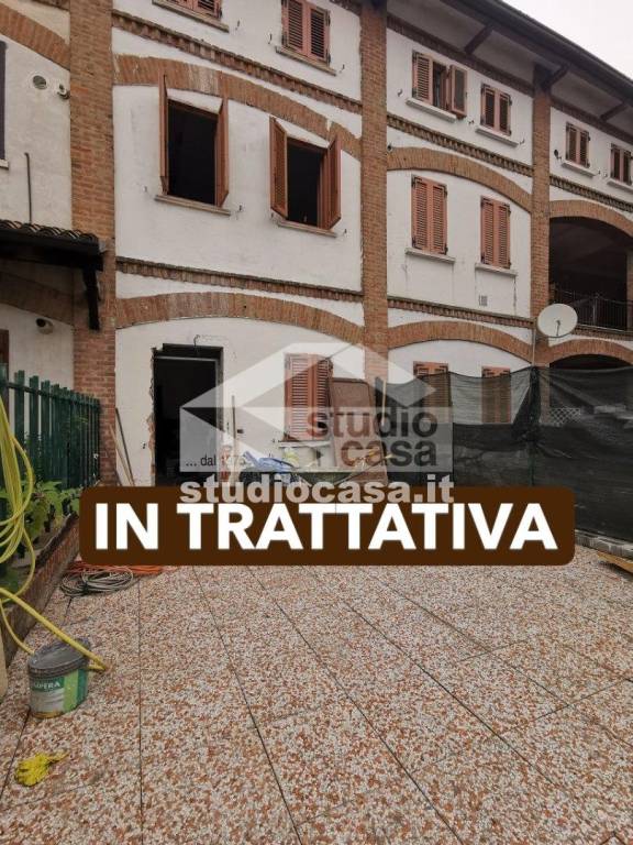 casa indipendente in vendita a Morengo