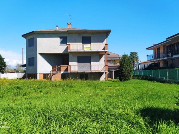 casa indipendente in vendita a Morengo