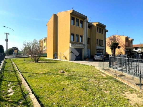 appartamento in vendita a Morengo