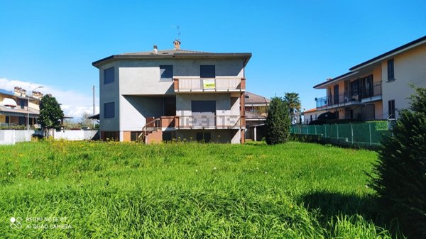 casa indipendente in vendita a Morengo