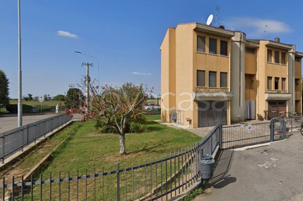 casa indipendente in vendita a Morengo