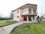 casa indipendente in vendita a Morengo