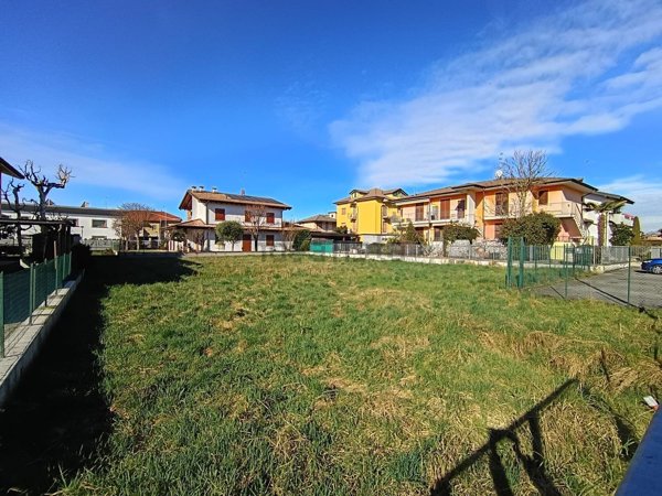 casa indipendente in vendita a Morengo