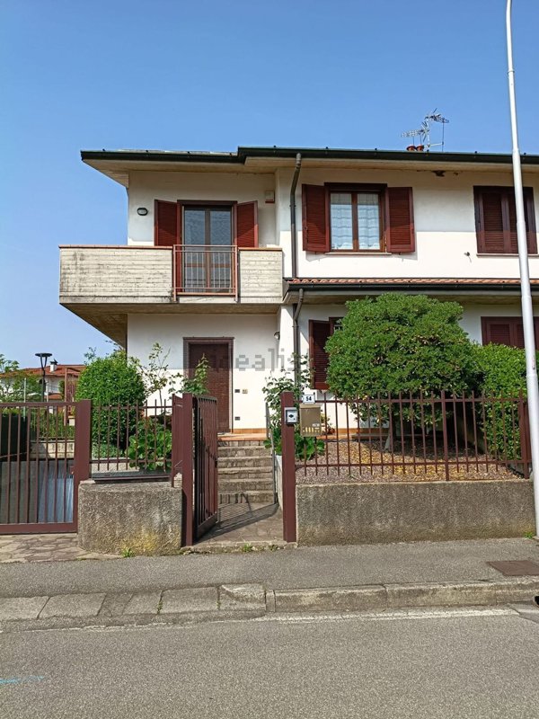 casa indipendente in vendita a Morengo
