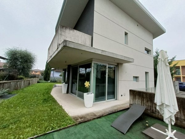 casa indipendente in vendita a Mornico al Serio