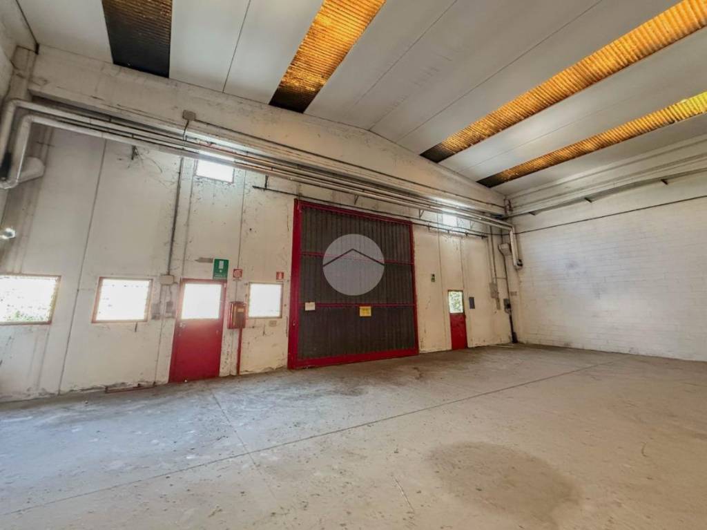 capannone in vendita a Mornico al Serio