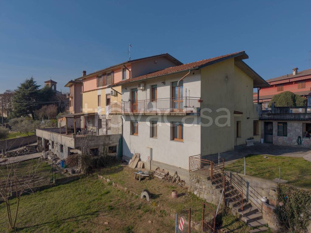 casa indipendente in vendita a Mornico al Serio