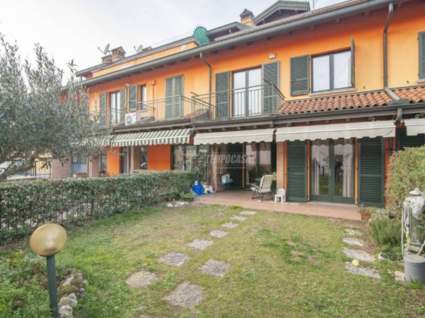 casa indipendente in vendita a Mozzanica