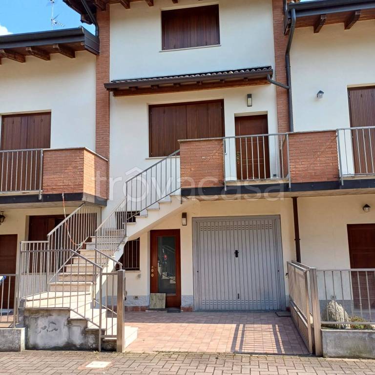 casa indipendente in vendita a Mozzanica