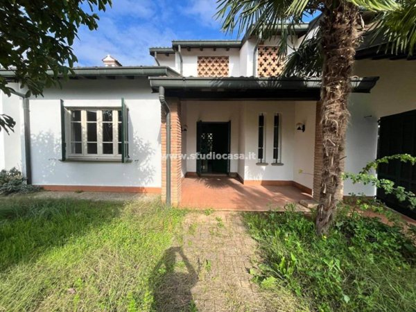 casa indipendente in vendita a Mozzanica