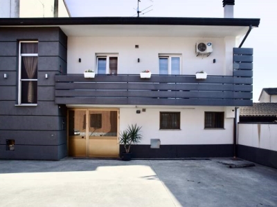 casa indipendente in vendita a Mozzanica