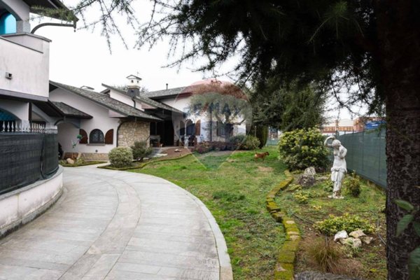 casa indipendente in vendita a Mozzanica