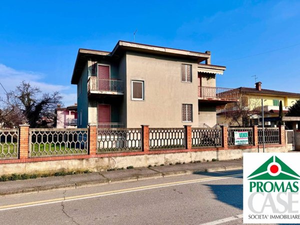 casa indipendente in vendita a Mozzanica