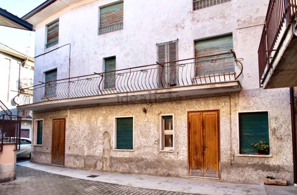 casa indipendente in vendita a Mozzanica