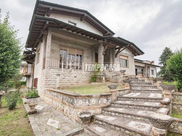 casa indipendente in vendita a Mozzanica