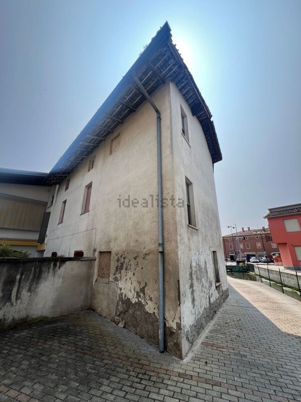 casa indipendente in vendita a Mozzanica