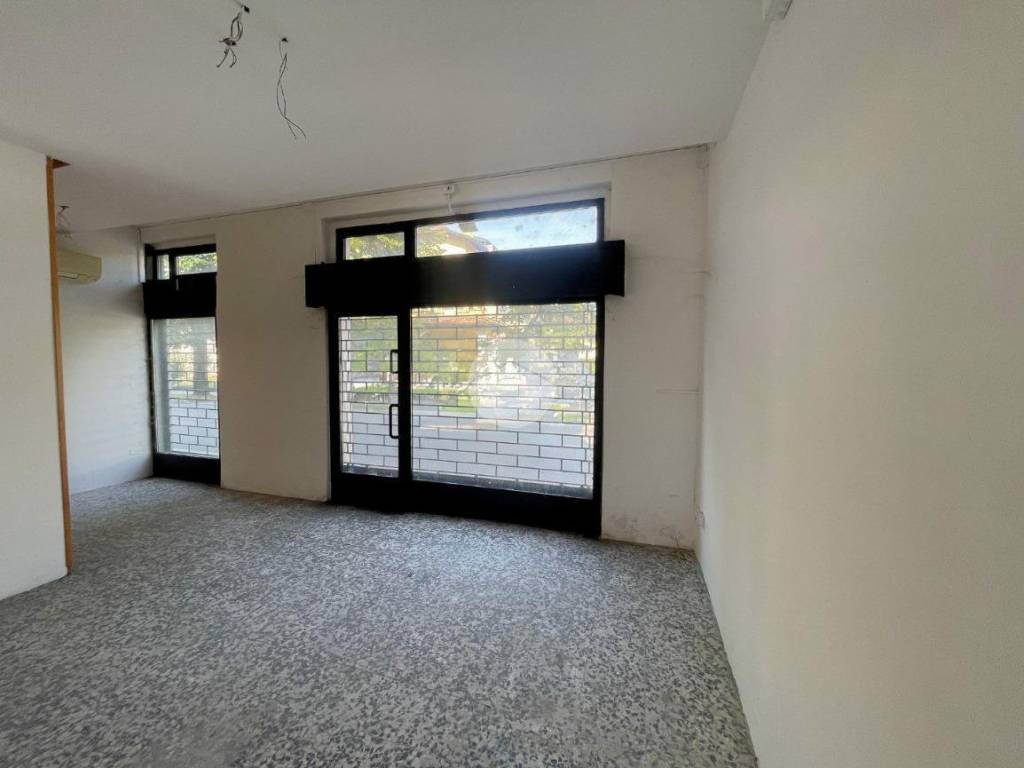 ufficio in vendita a Mozzanica