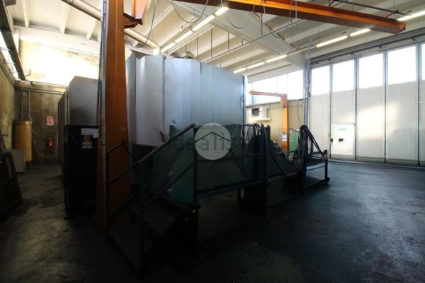 capannone in vendita a Mozzanica