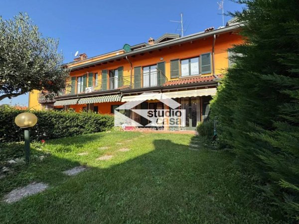 casa indipendente in vendita a Mozzanica