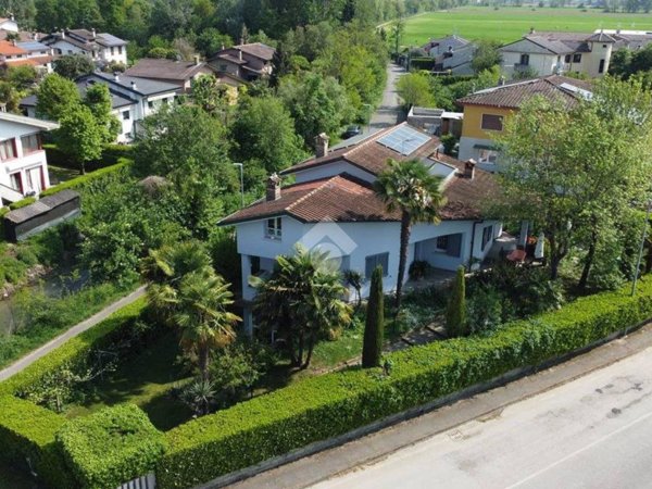 casa indipendente in vendita a Mozzanica
