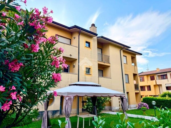 appartamento in vendita a Mozzanica in zona Colomberone