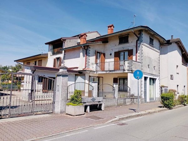 casa indipendente in vendita a Mozzanica in zona Colomberone