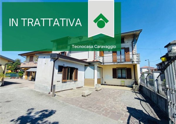 casa indipendente in vendita a Mozzanica in zona Colomberone