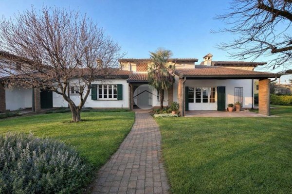 casa indipendente in vendita a Mozzanica in zona Colomberone