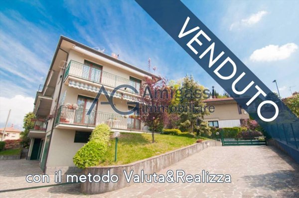 casa indipendente in vendita a Mozzo