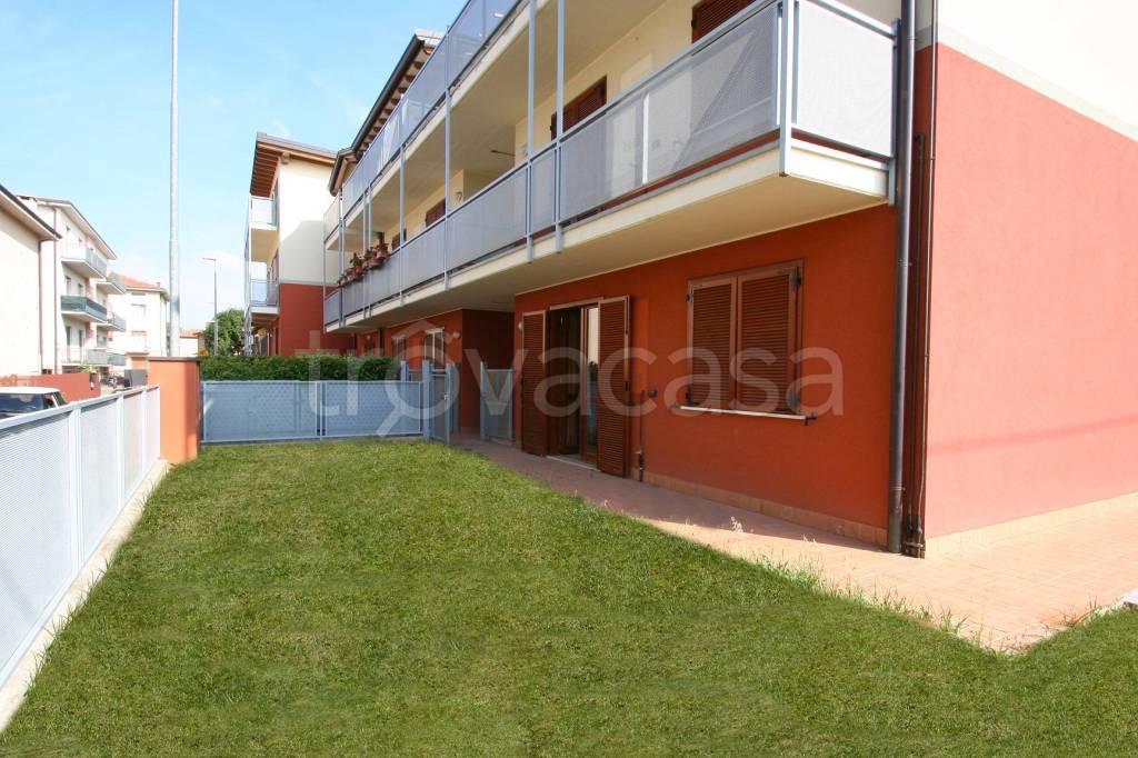 appartamento in vendita a Mozzo
