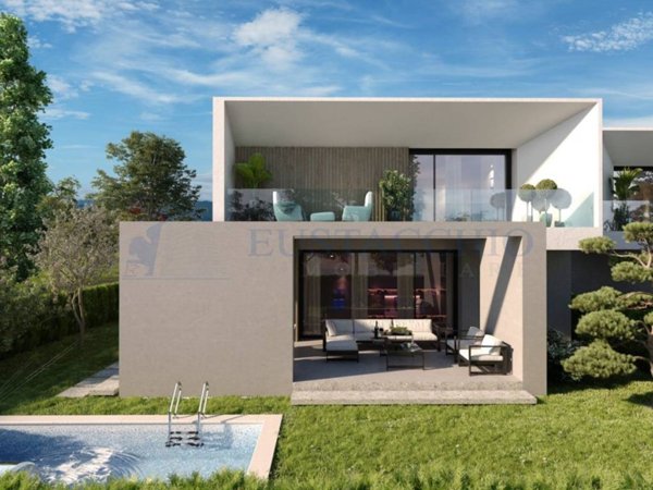 casa indipendente in vendita a Mozzo