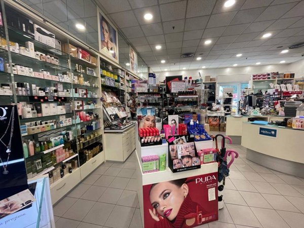 negozio in vendita a Mozzo