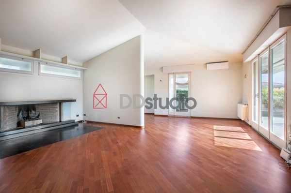 appartamento in vendita a Mozzo