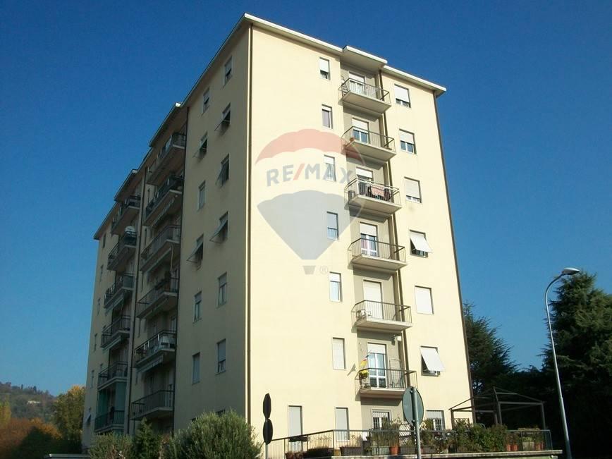appartamento in vendita a Mozzo