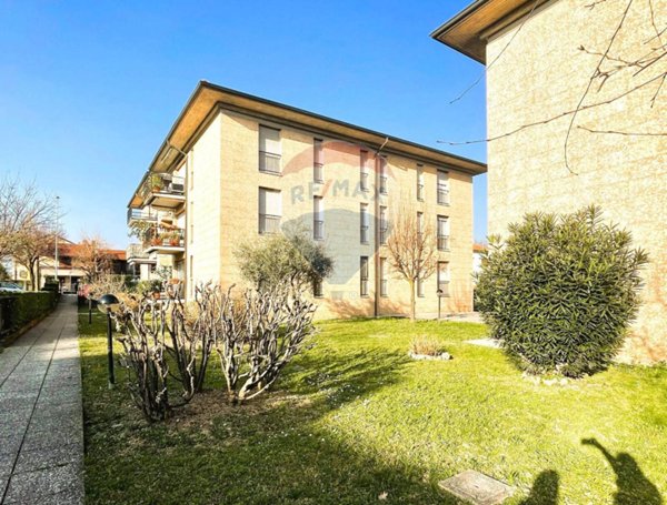 appartamento in vendita a Mozzo