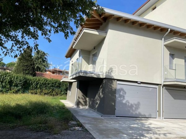 appartamento in vendita a Mozzo