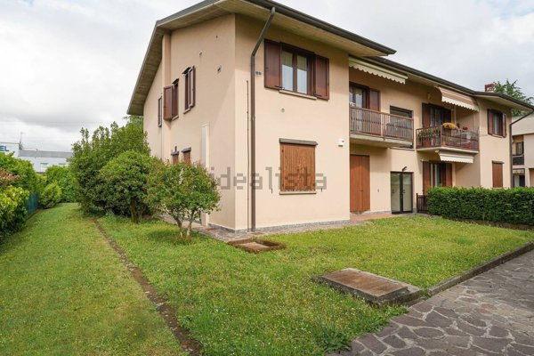 appartamento in vendita a Mozzo
