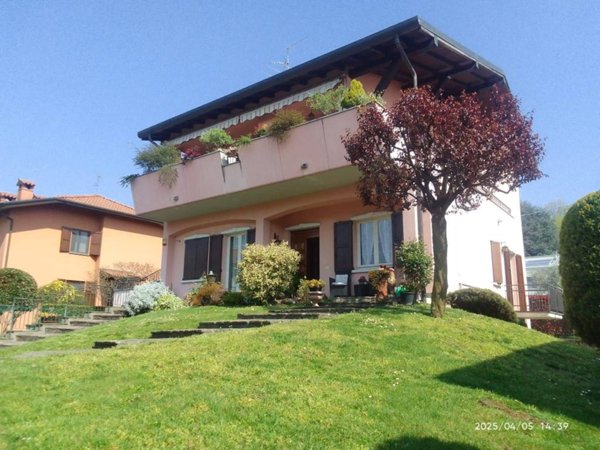 appartamento in vendita a Mozzo