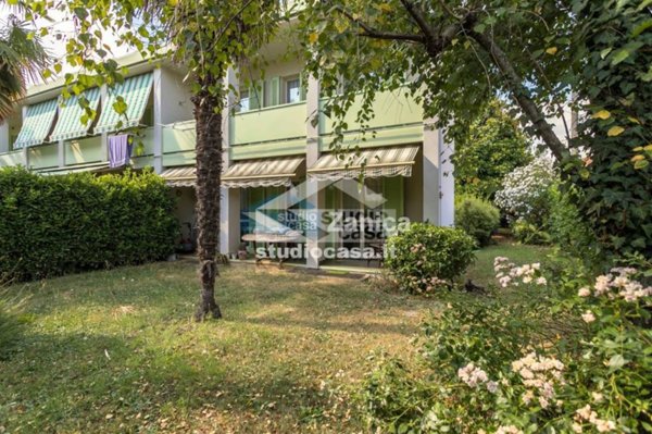 casa indipendente in vendita a Mozzo