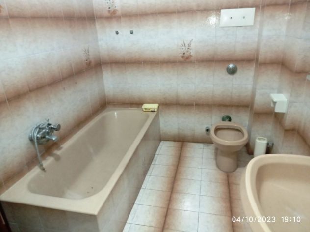 casa indipendente in vendita a Mozzo